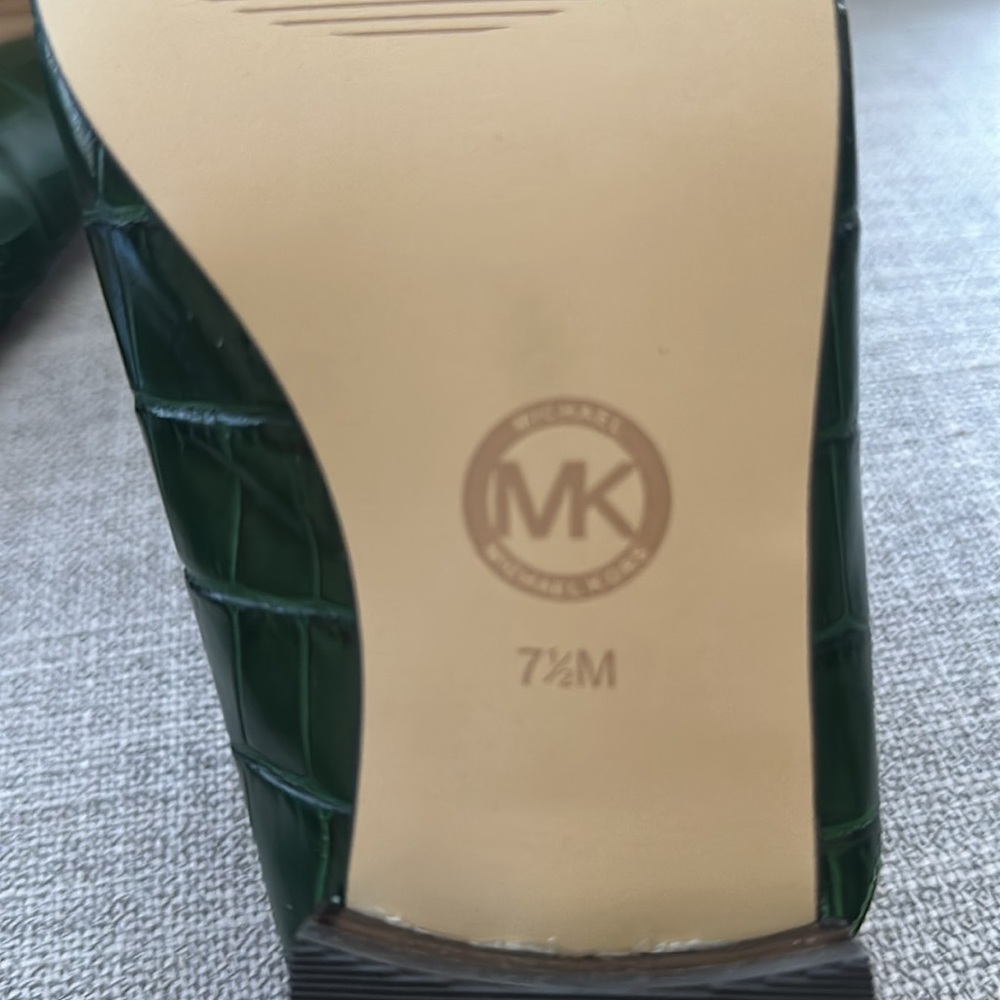 NEW Michael by Micheal Kors Faux croc mules / flats / green / 7.5M - Picture 8 of 9